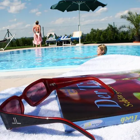 호텔 Weinlandhof *