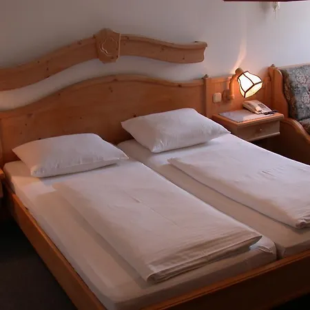 Weinlandhof 호텔 *